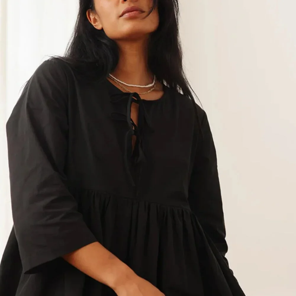 NWT Tradlands Birdie Bell Sleeve Dress Cotton Black M - Picture 2 of 3